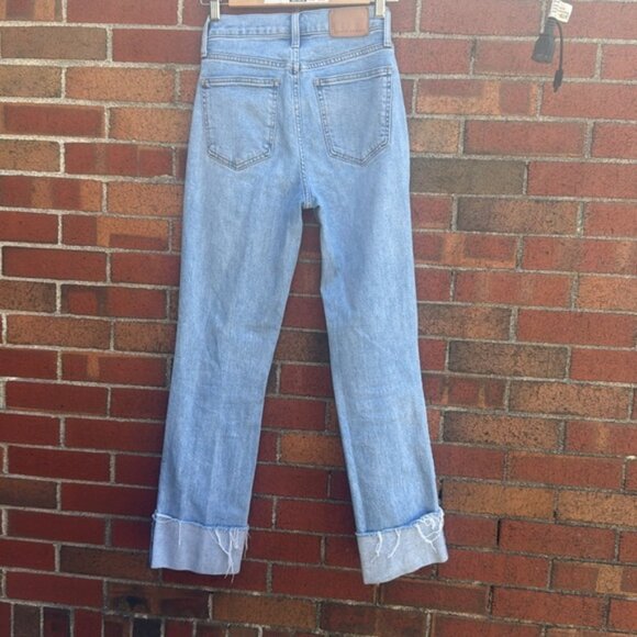 Denim Forum The Arlo HI-Rise cuff from Aritzia - Picture 3 of 3